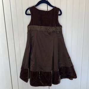 Girls Gymboree dress size 5 velvet detail